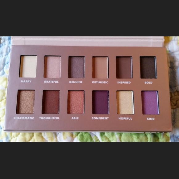 💯✨Bh Be ...by Bubz beauty palette ! Brand new - Picture 8 of 8