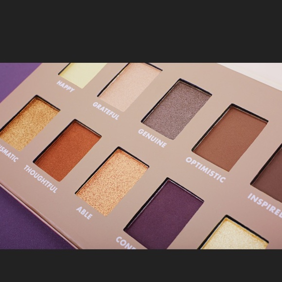 💯✨Bh Be ...by Bubz beauty palette ! Brand new - Picture 2 of 8