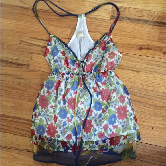 Hollister flower tank top - Picture 1 of 2