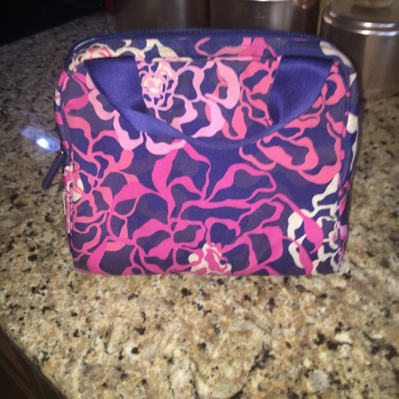 vera bradley lunch box - Picture 2 of 4