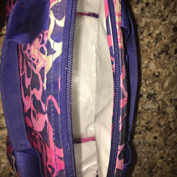 vera bradley lunch box - Picture 3 of 4