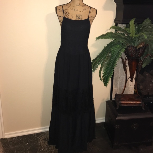 Hazel Crotchet Maxi Dress - Picture 2 of 8