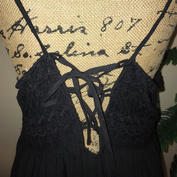 Hazel Crotchet Maxi Dress - Picture 3 of 8