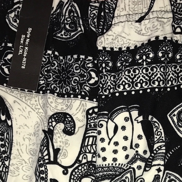 Elephant Print Full Length Leggings Ultra Soft NWT - Picture 5 of 8