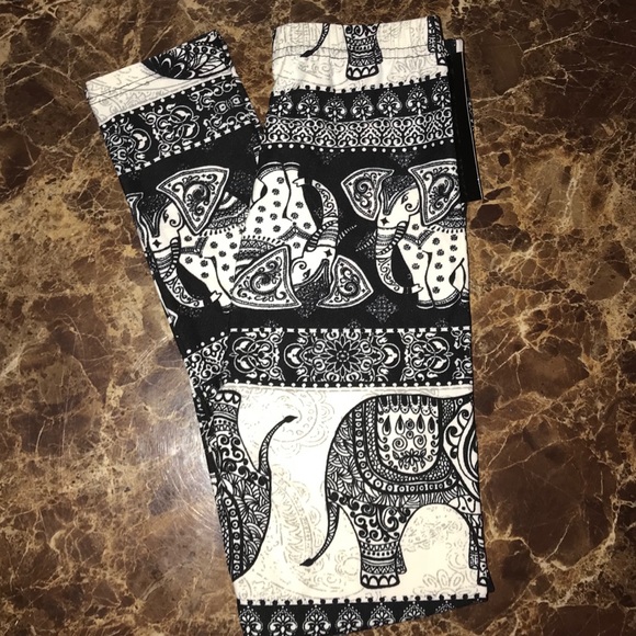 Elephant Print Full Length Leggings Ultra Soft NWT - Picture 2 of 8