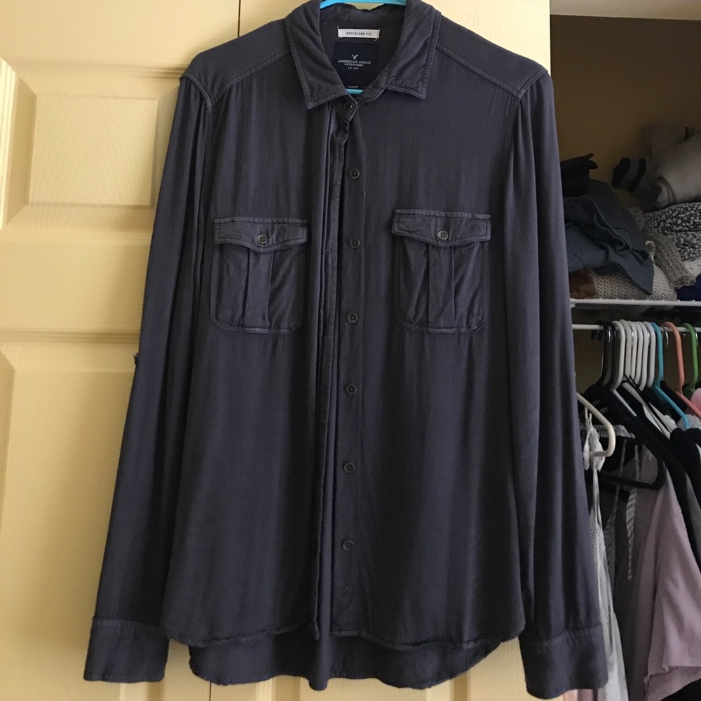 American Eagle Boyfriend Fit button down blouse