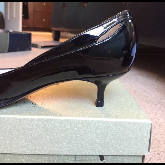 Black Patent leather Charles David kitten heels - Picture 4 of 6