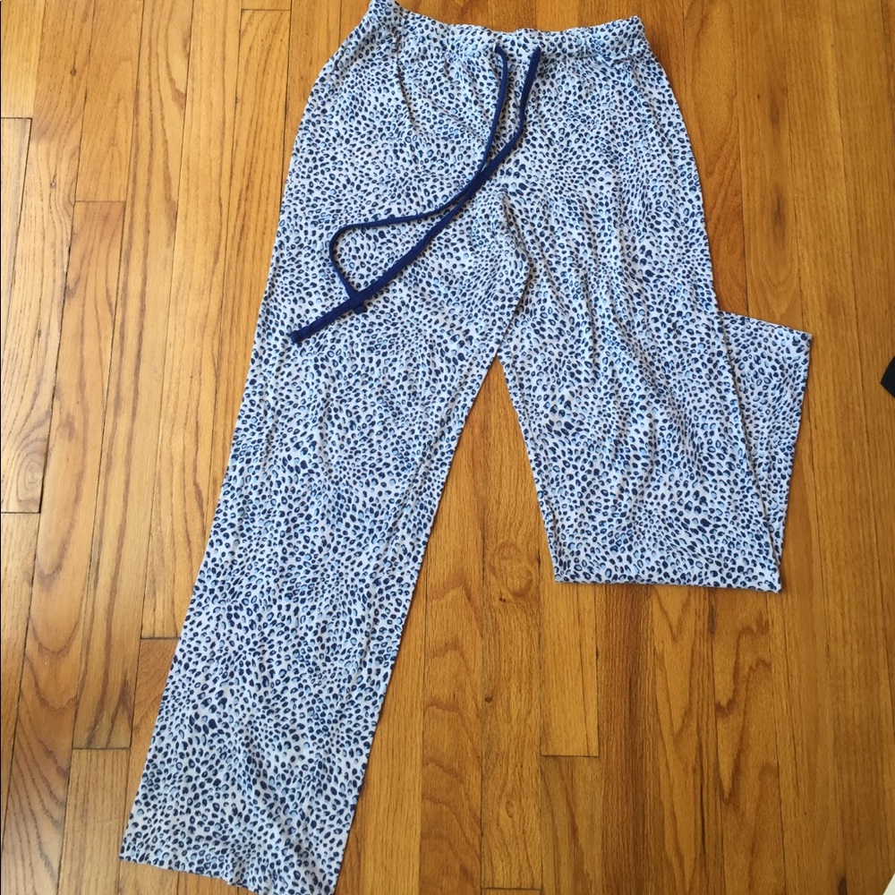 Liz Claiborne Blue cheetah print pajama pants