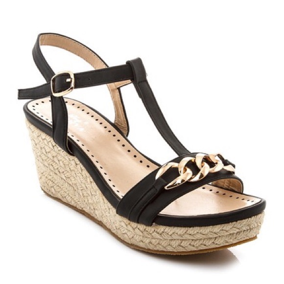Shoes - ✨HP✨NIB Chain Espadrille Platform Wedge