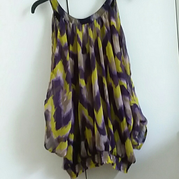 Sheer V-Neck long sleeve Blouse - Picture 2 of 4