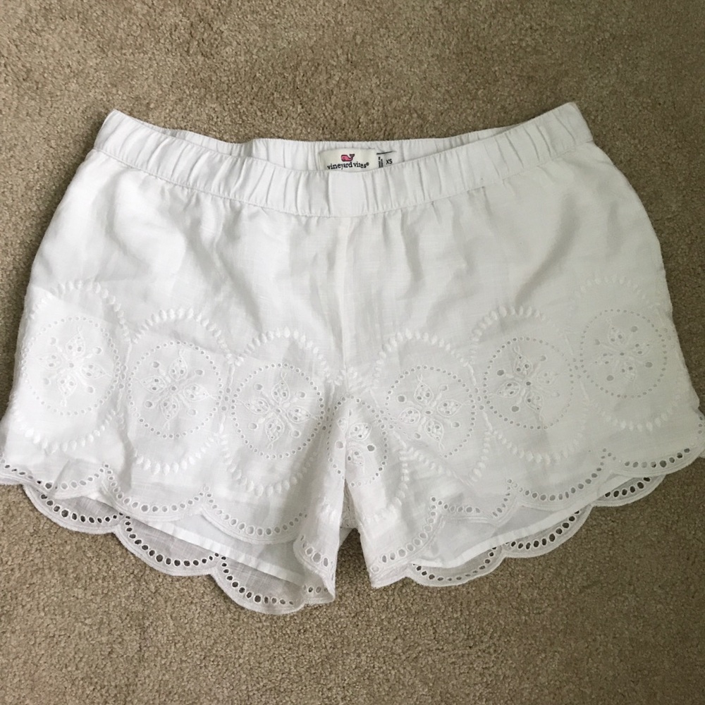 Vineyard vines Eyelet Pull on Shorts