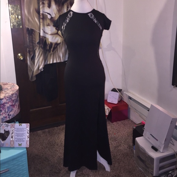 Dresses & Skirts - Black maxi w/lace accents on front and lace back