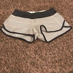 Lululemon's size 4 speed shorts angel wing