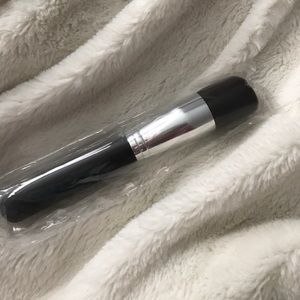 bareMinerals Precision Face Brush