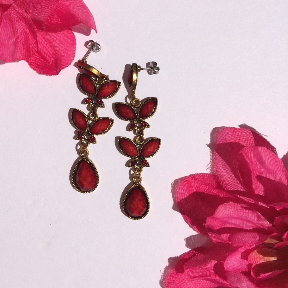 Red and gold dangling tear drop earrings