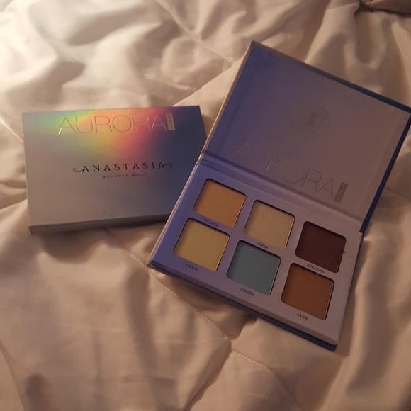 Sephora Other - Anastasia Beverley Hills Aurora Glow Kit