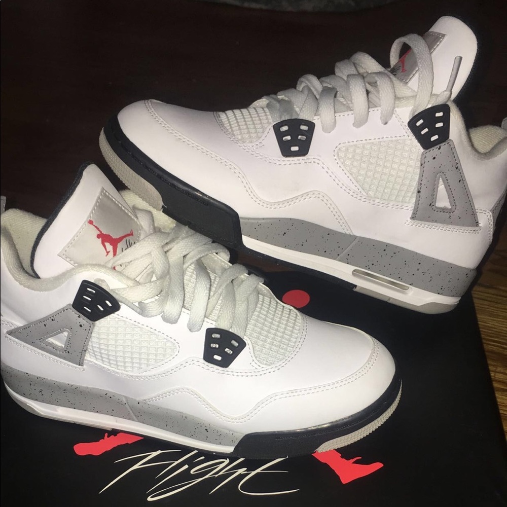 🔥White Cement 4s Og All VNDS worn 1x  Size 6.5 🔥