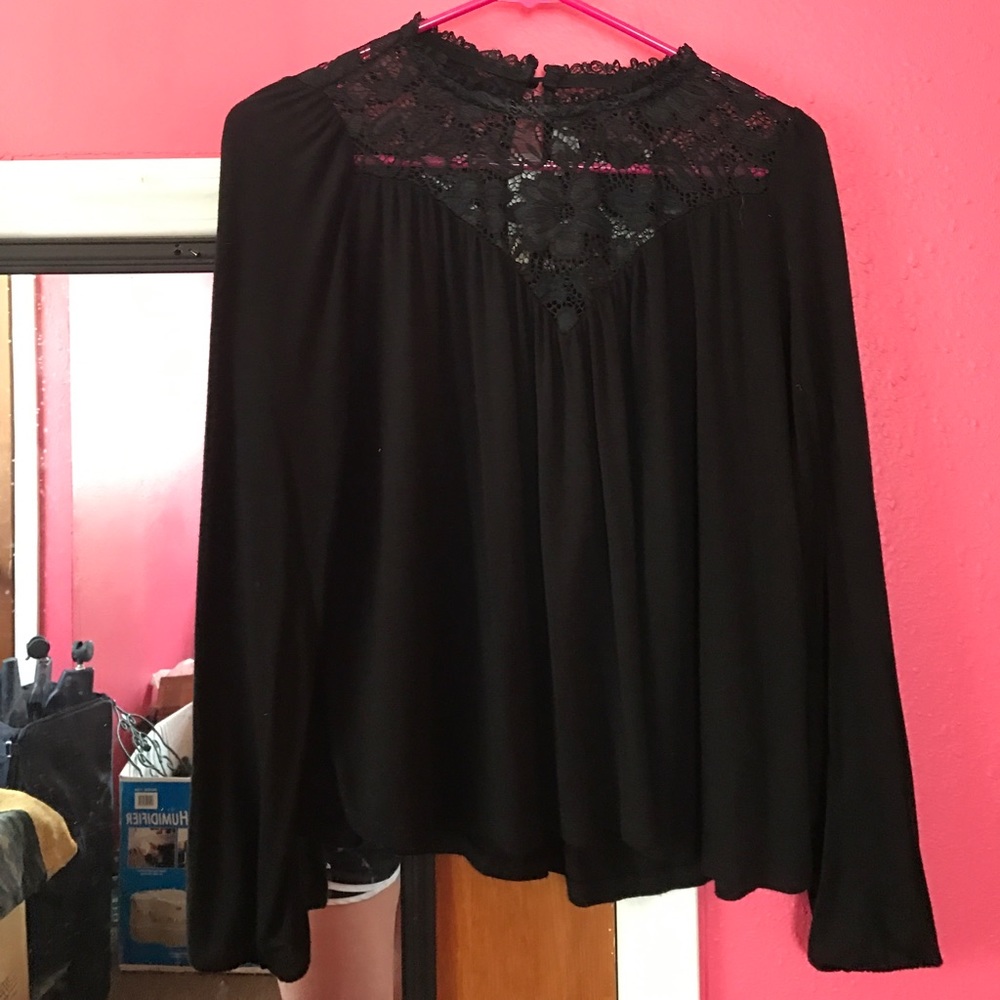 Long sleeve high neck shirt