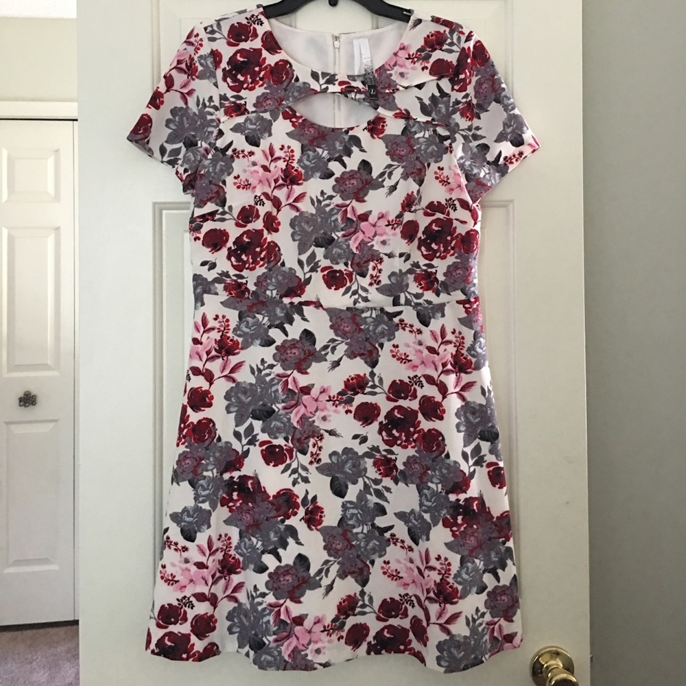 Kensie dress, floral size large