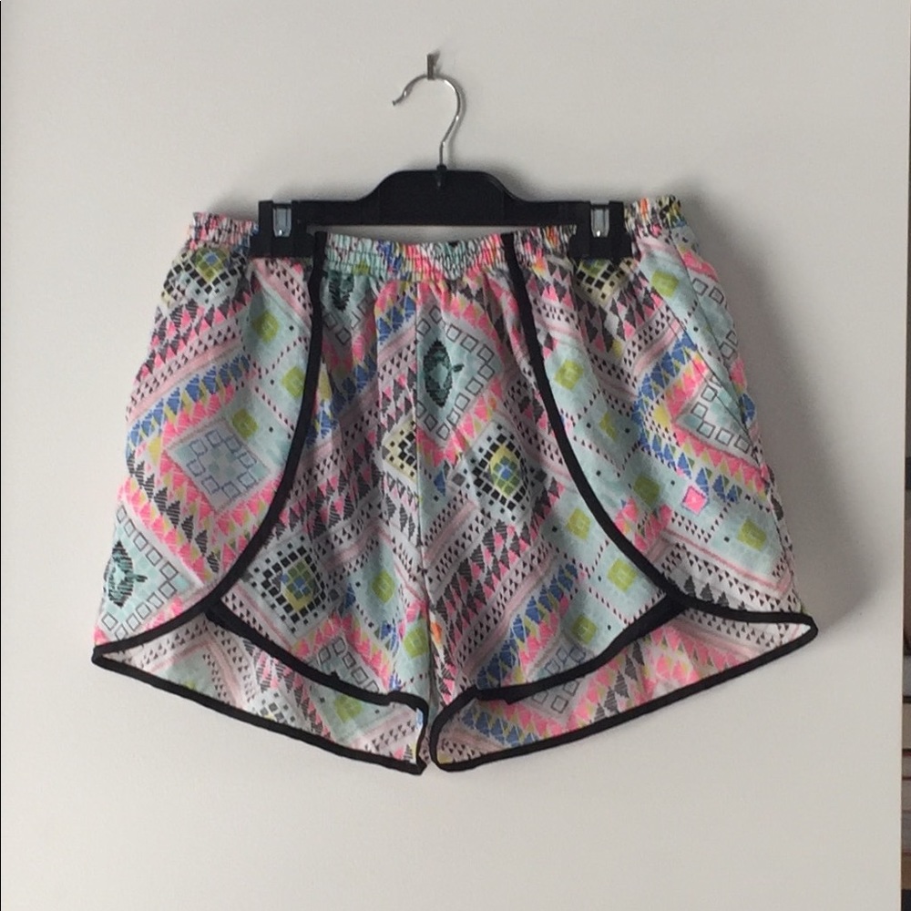 EUC - Perfect Summer Shorts