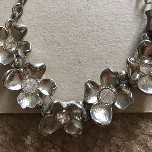 VCLM Vintage Floral Rhinestone Necklace !