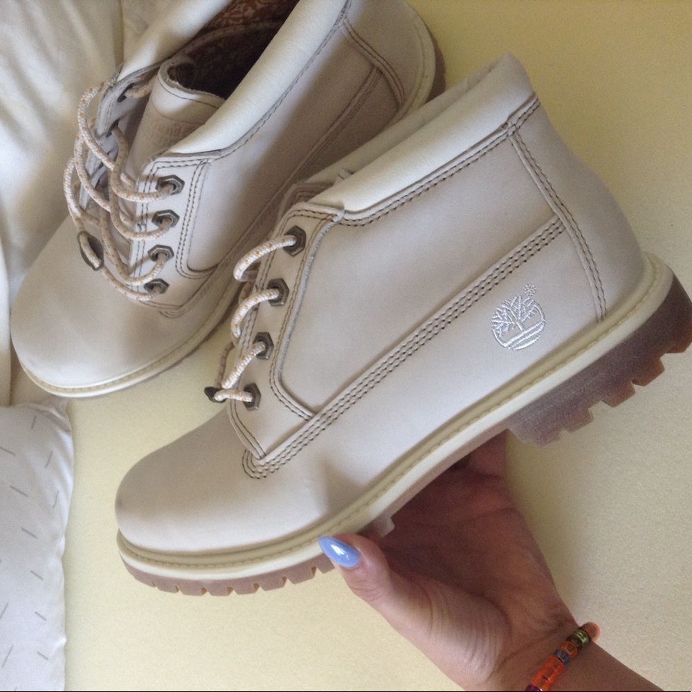 Brand new creme colored timberlands