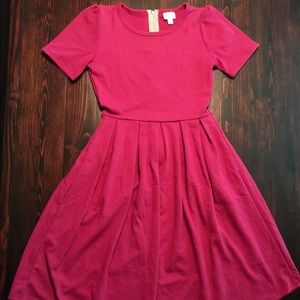 🌟Lularoe Pink Amelia🌺