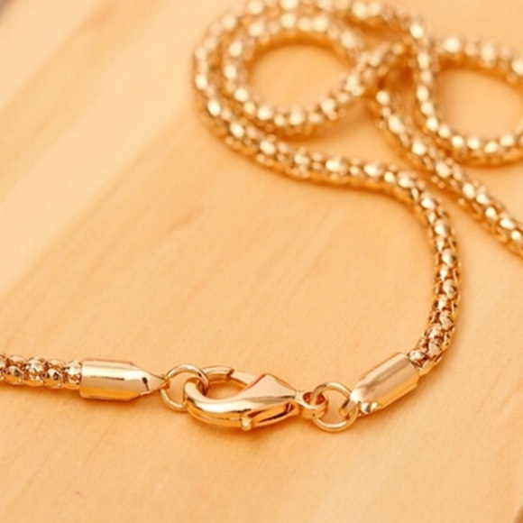 🌻SALE🌻🆕 Elephant Crystals & Opal Belly Necklace - Picture 5 of 5