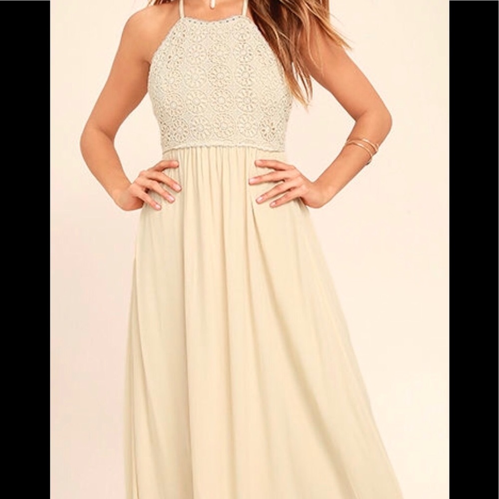 NWT Lulus beige lace maxi dress in size medium