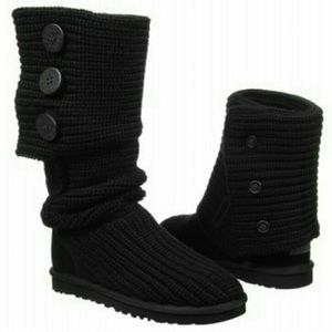 Black Knit Uggs-- GREAT CONDITION