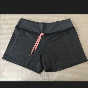 Lululemon yoga shorts size 8