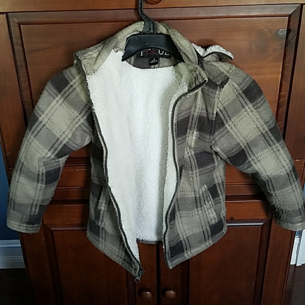 True !! Boys sweater