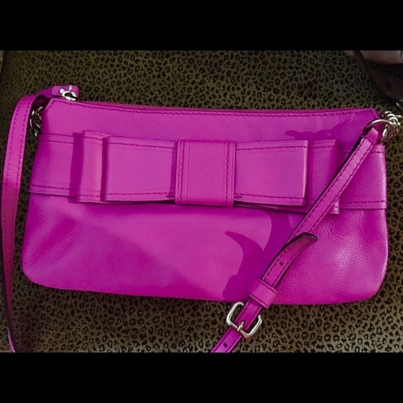 ๐๐BIG SALE!๐๐ Kate Spade Fuchsia Bow Handbag - Picture 2 of 4