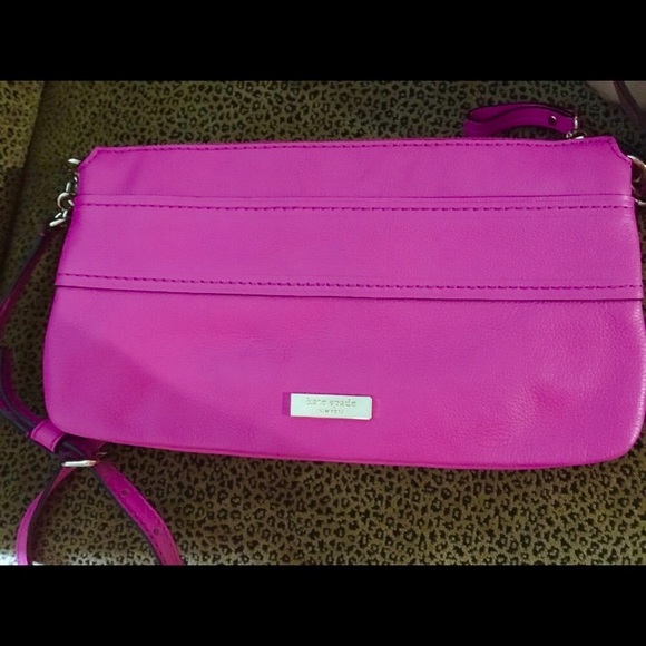 ๐๐BIG SALE!๐๐ Kate Spade Fuchsia Bow Handbag - Picture 3 of 4