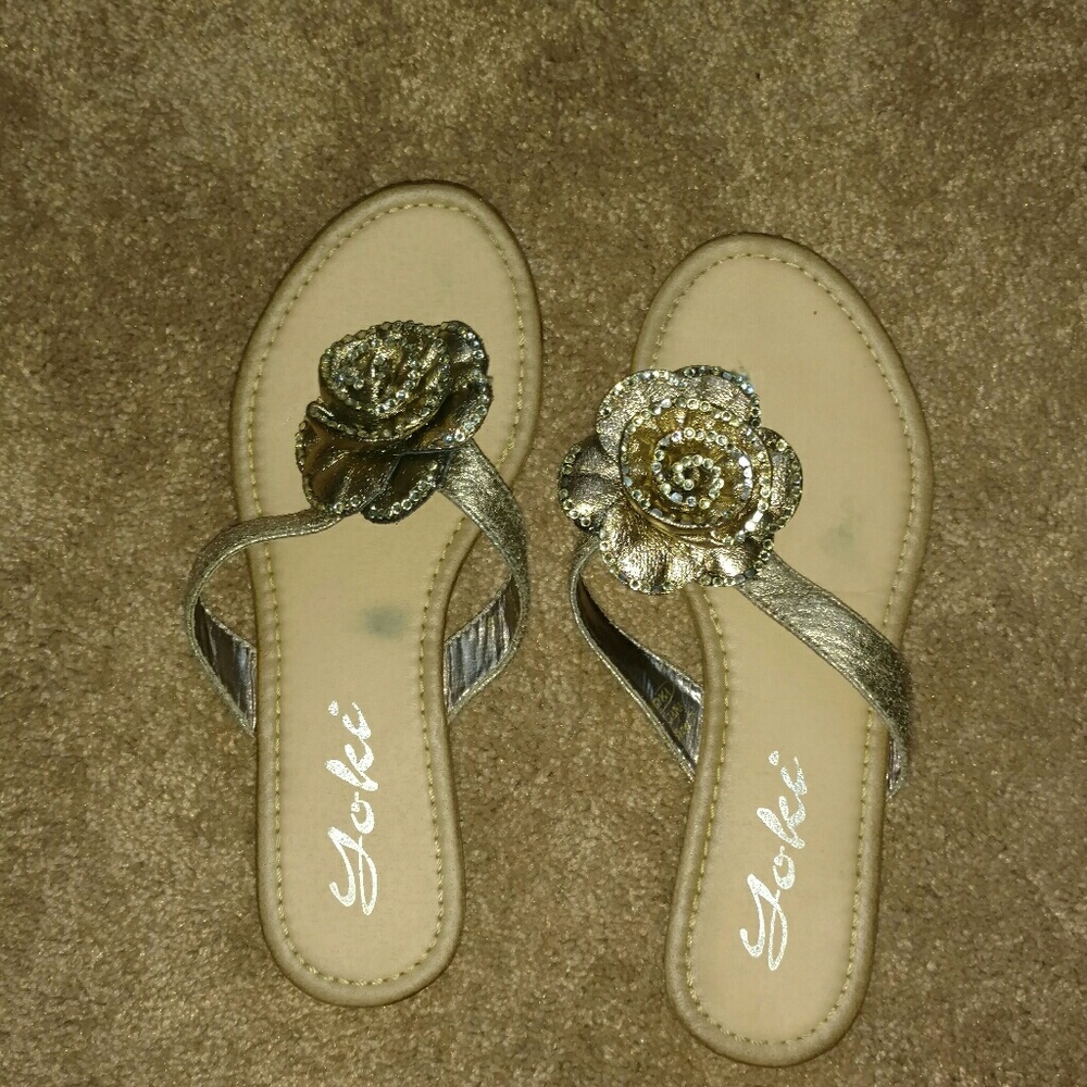 Metallic Flower Flip Flops