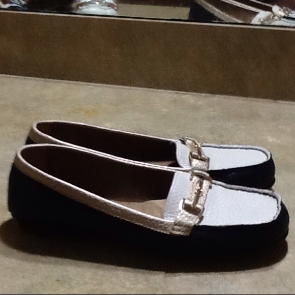 Navy/Cream with gold trim Aerosols Loafers - Picture 1 of 4