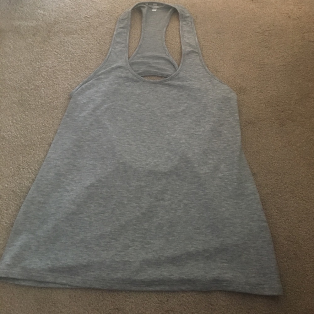 NWT VICTORIAS SECRET OPEN BACK WORKOUT TOP