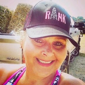 Meet your Posher, Victoria