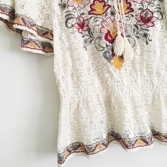 Vintage Boho Lace Embroidered Top - Picture 3 of 5