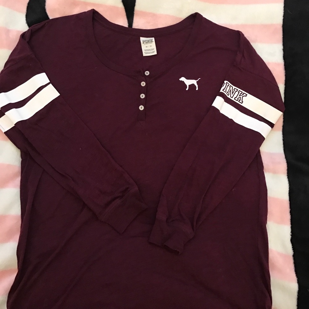 VS PINK LONGSLEEVE.