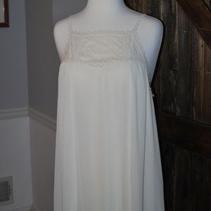 Flowing maxi sun dress from Kinnucans