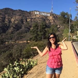 Meet your Posher, Claudia