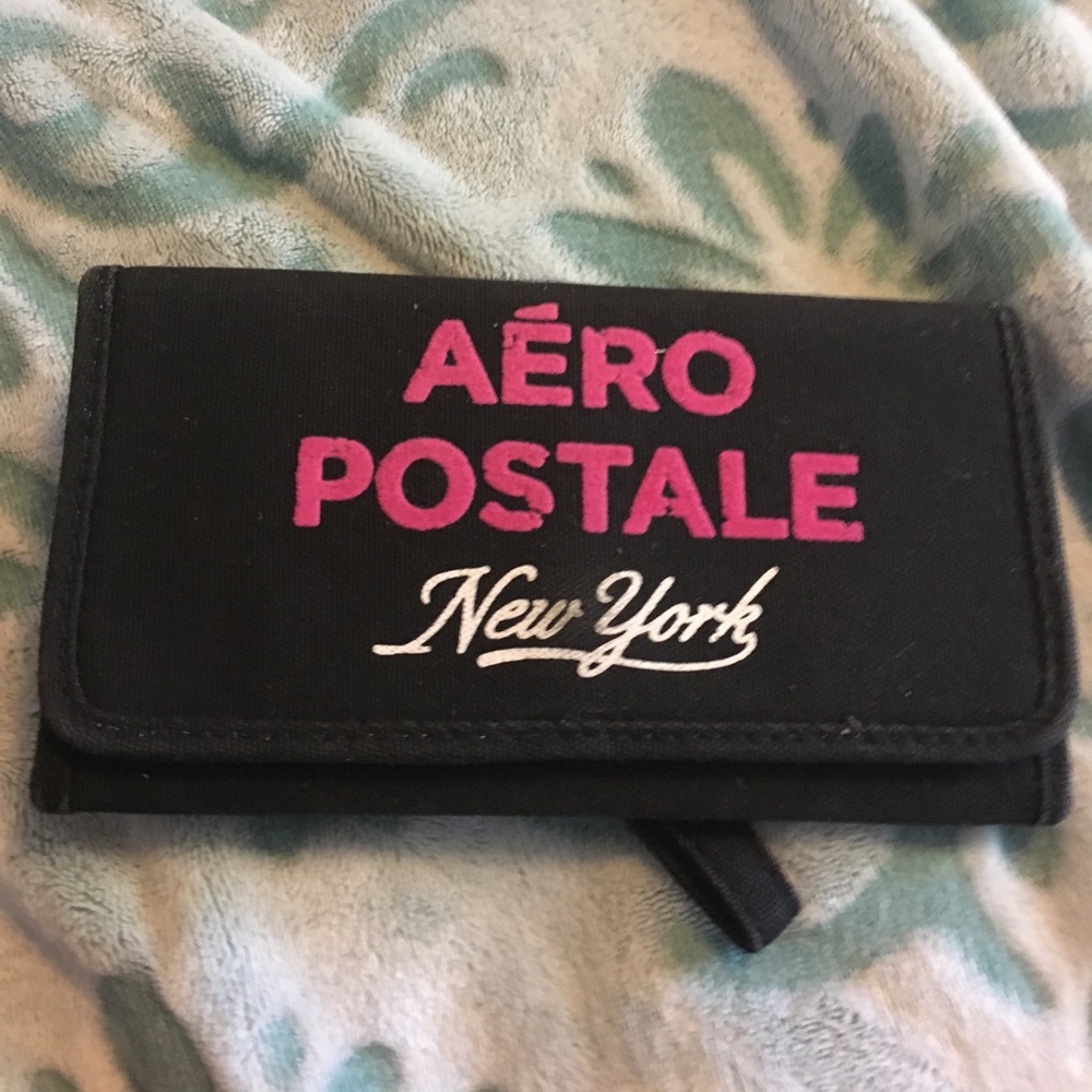 Aeropostale wallet