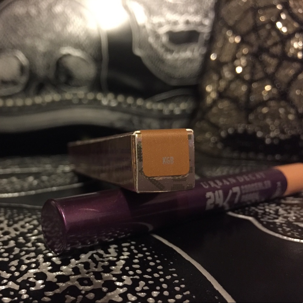 Urban Decay 27/7 Concealer Pencil in KGB
