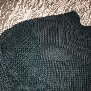 UO Cropped Forrest Green Sweater