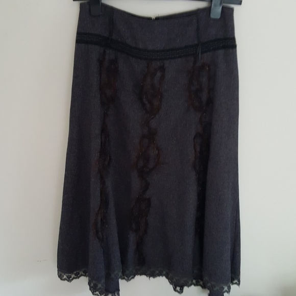 Pretty skirt - Picture 3 of 5