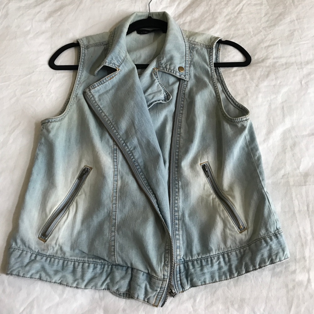 Light Jean Vest // S-M