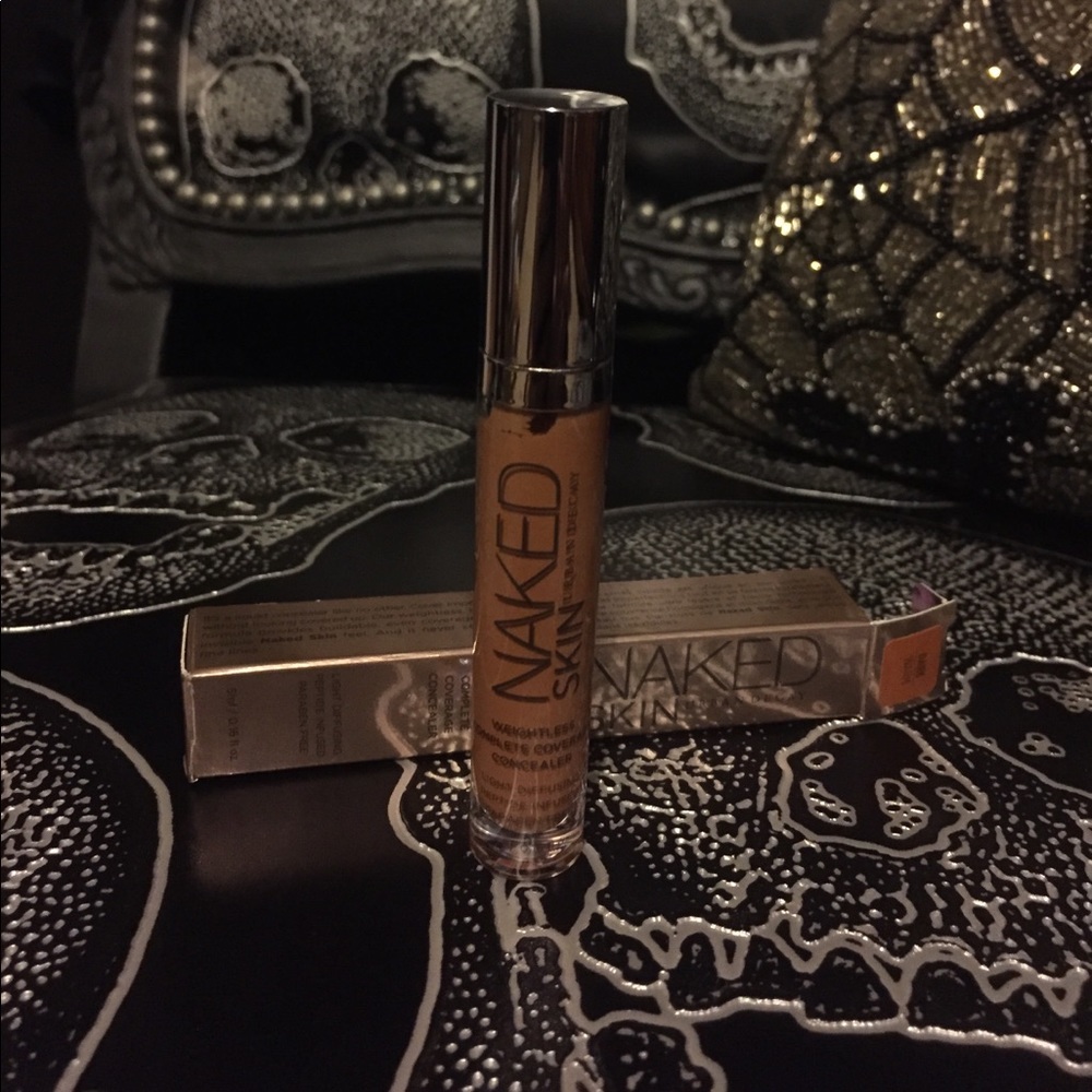 Urban Decay Naked Skin Concealer in DARK WARM