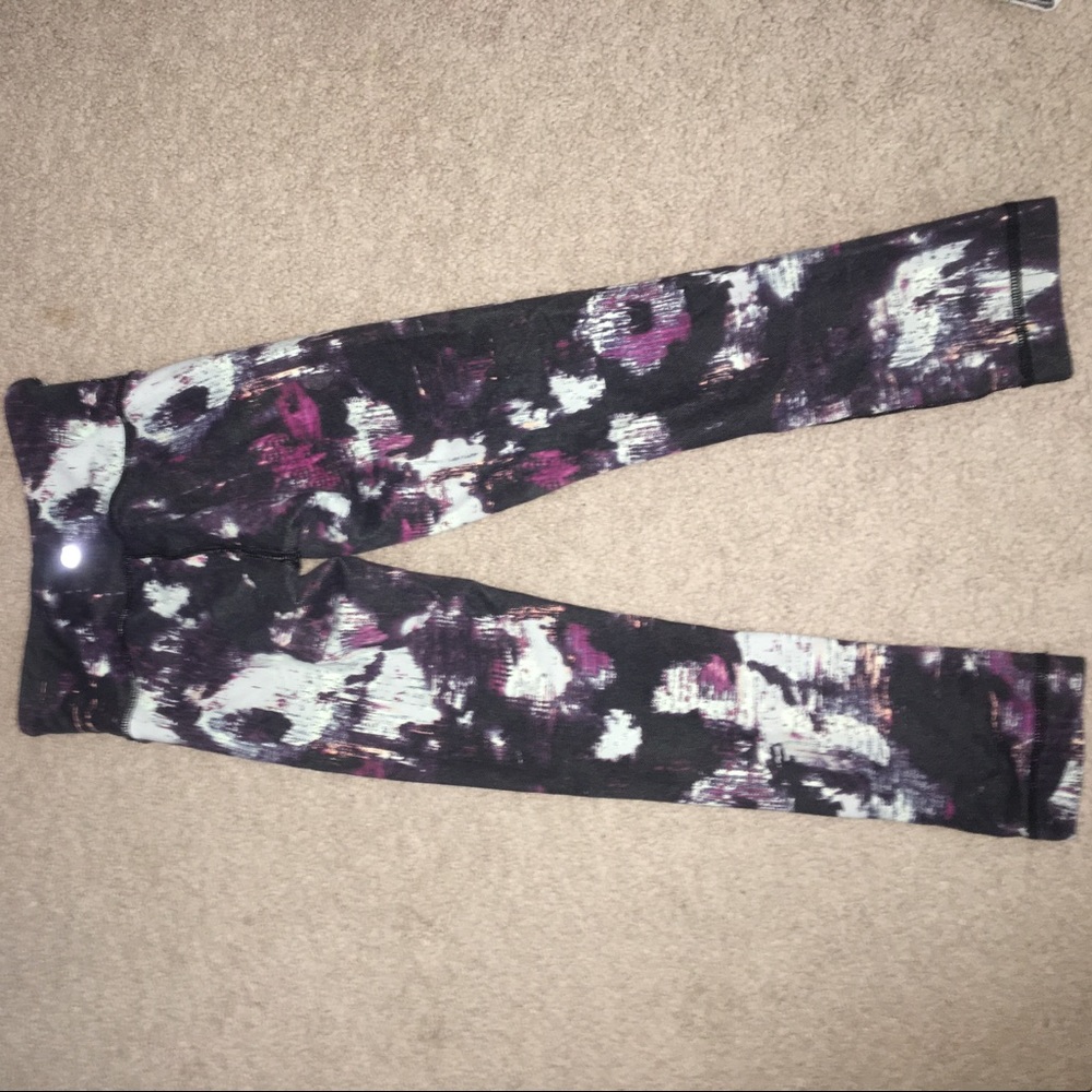 Size 2 cropped lululemon leggings worn 5 times