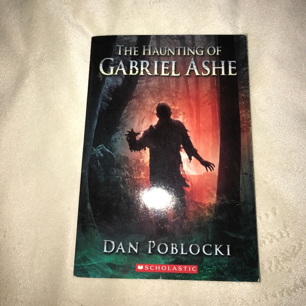 Books - Picture 5 of 8